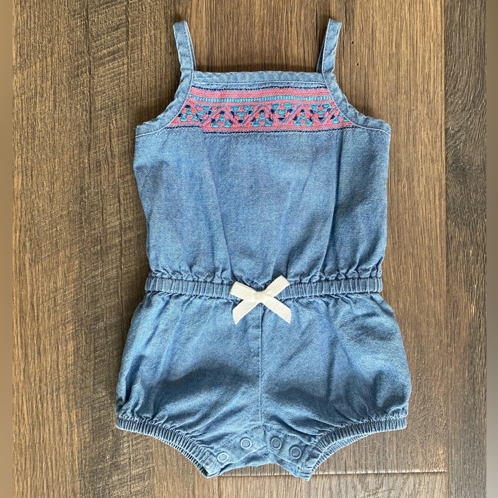 BUNDLE EUC Carter’s Rompers - Picture 6 of 8